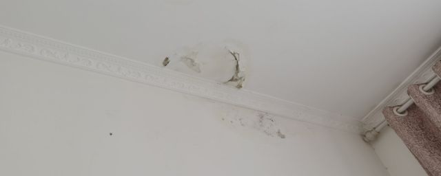 房顶漏水维修