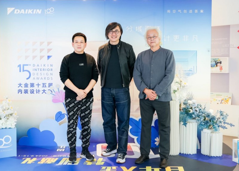 评委老师合影留念（孟繁峰、张明、张文来）