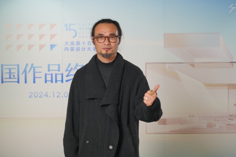 陆云峰老师合影留念