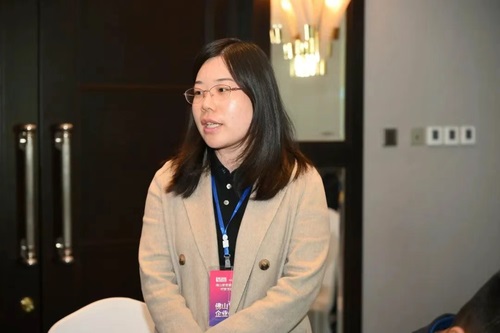 装库科技招商总监赵翠翠座谈会发言